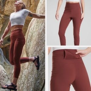 Athleta Trekkie hybrid crop tight/jogger